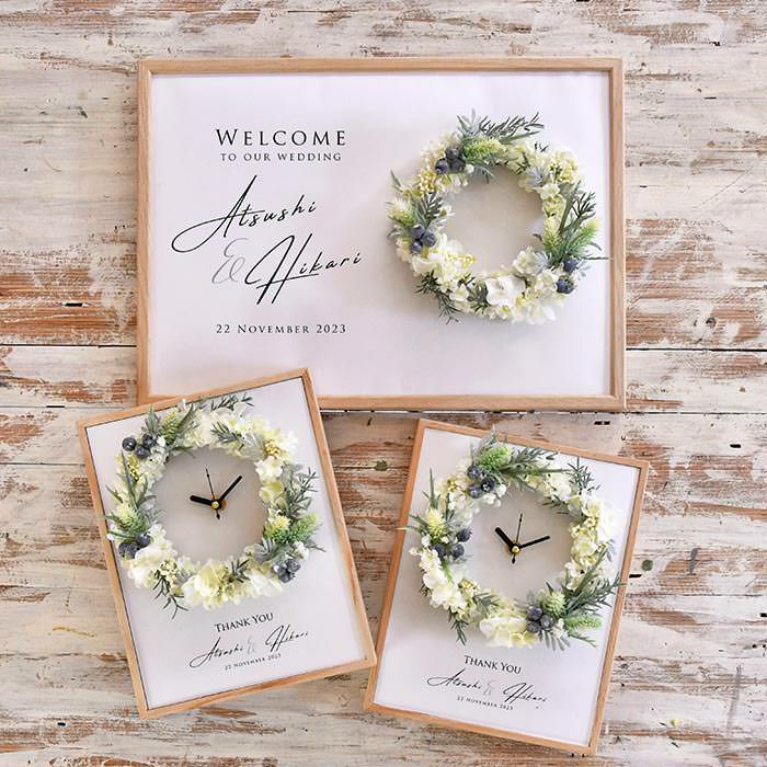 ホワイトのリースアレンジがおしゃれなウェルカムボード＆両親プレゼントお揃い3点セット