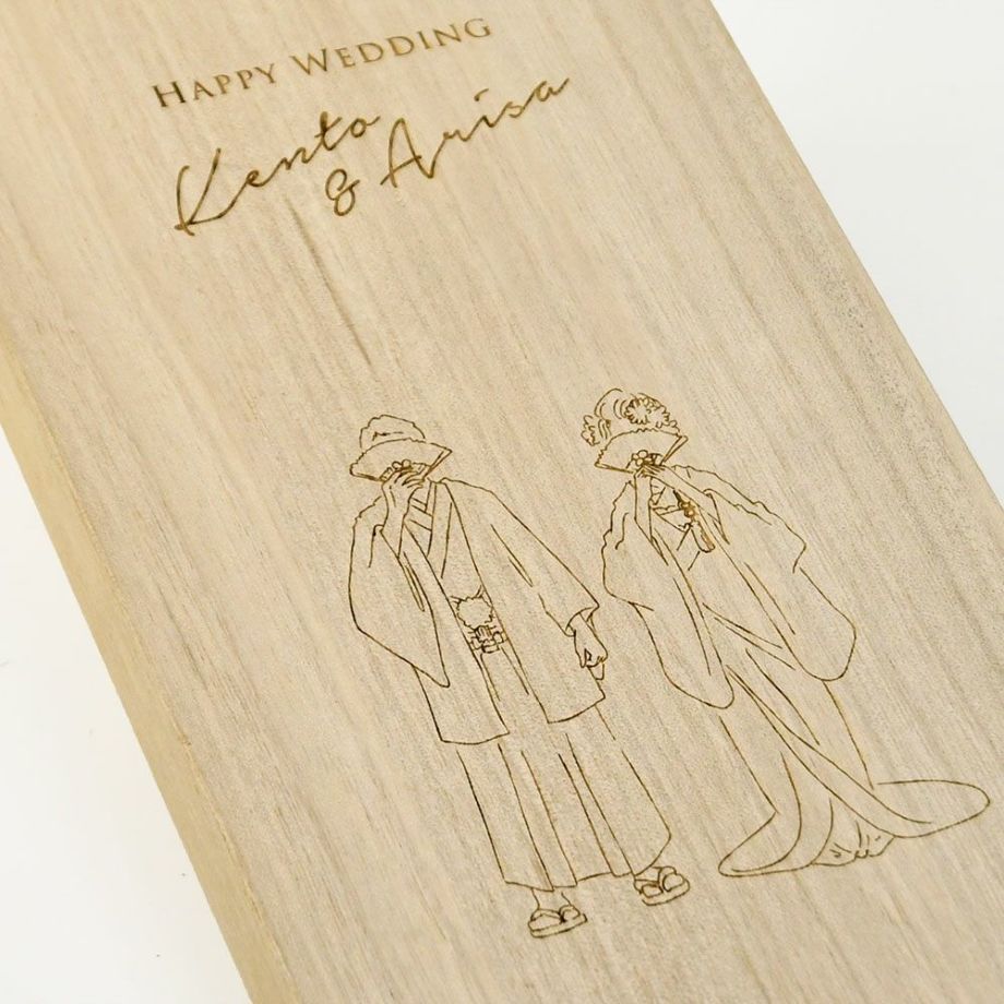 桐箱におしゃれな線画イラストがレーザー彫刻された結婚祝いギフト