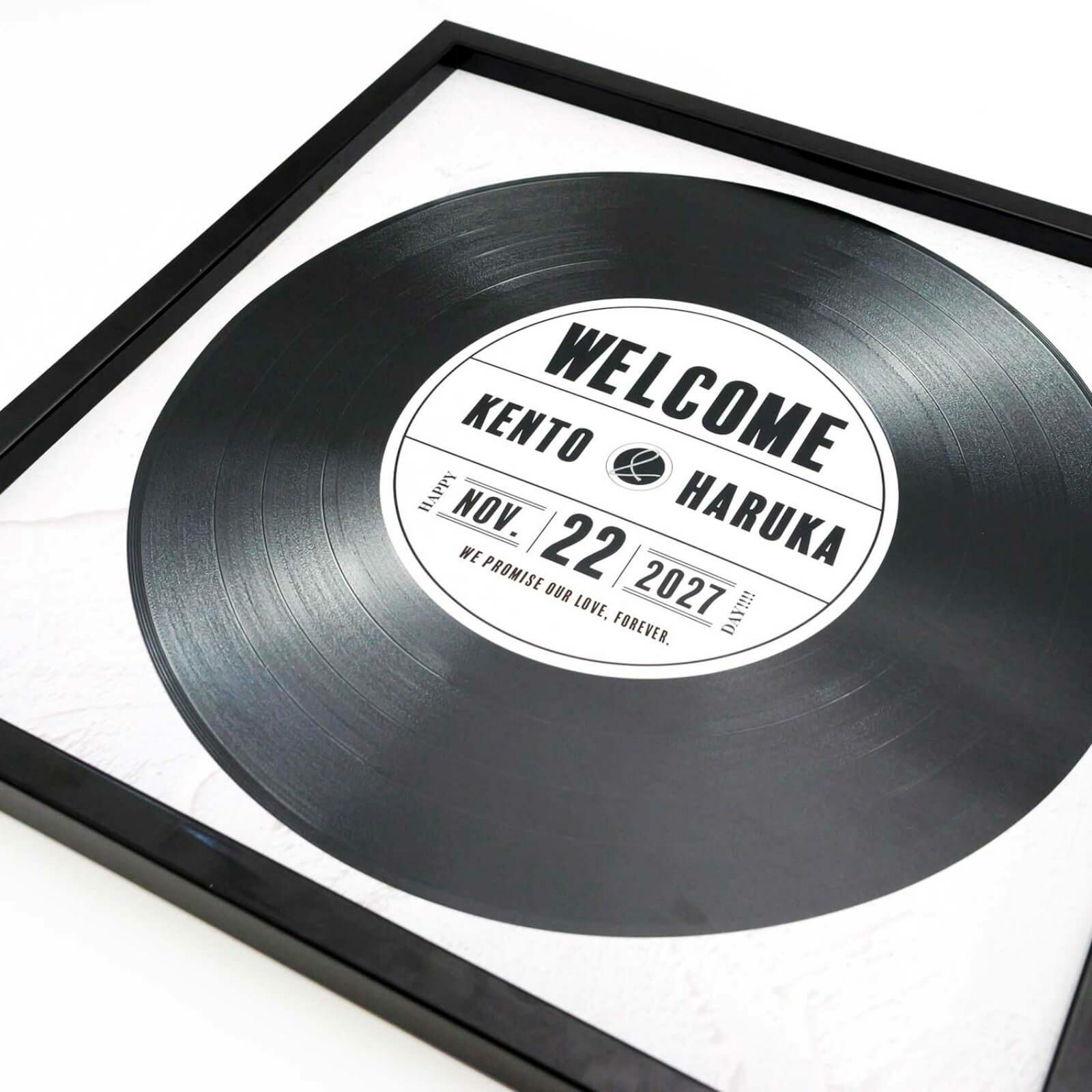 高品質なブラックのフレーム入りウェルカムボード