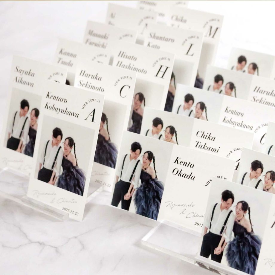 お写真が入るから二人らしさや個性も出せるエスコートカード