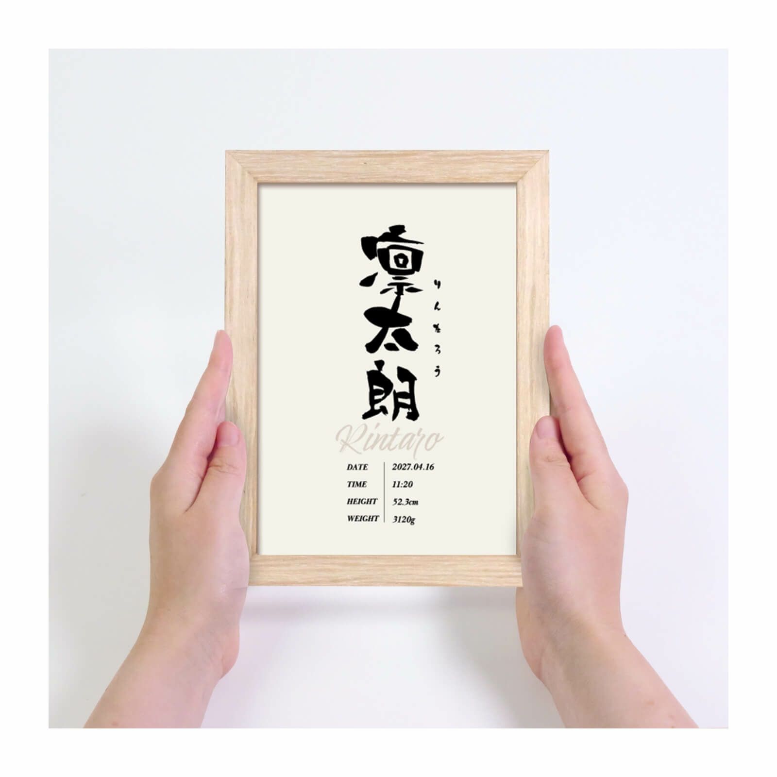 コンパクトサイズでお好きな場所に飾って楽しめるデザイン