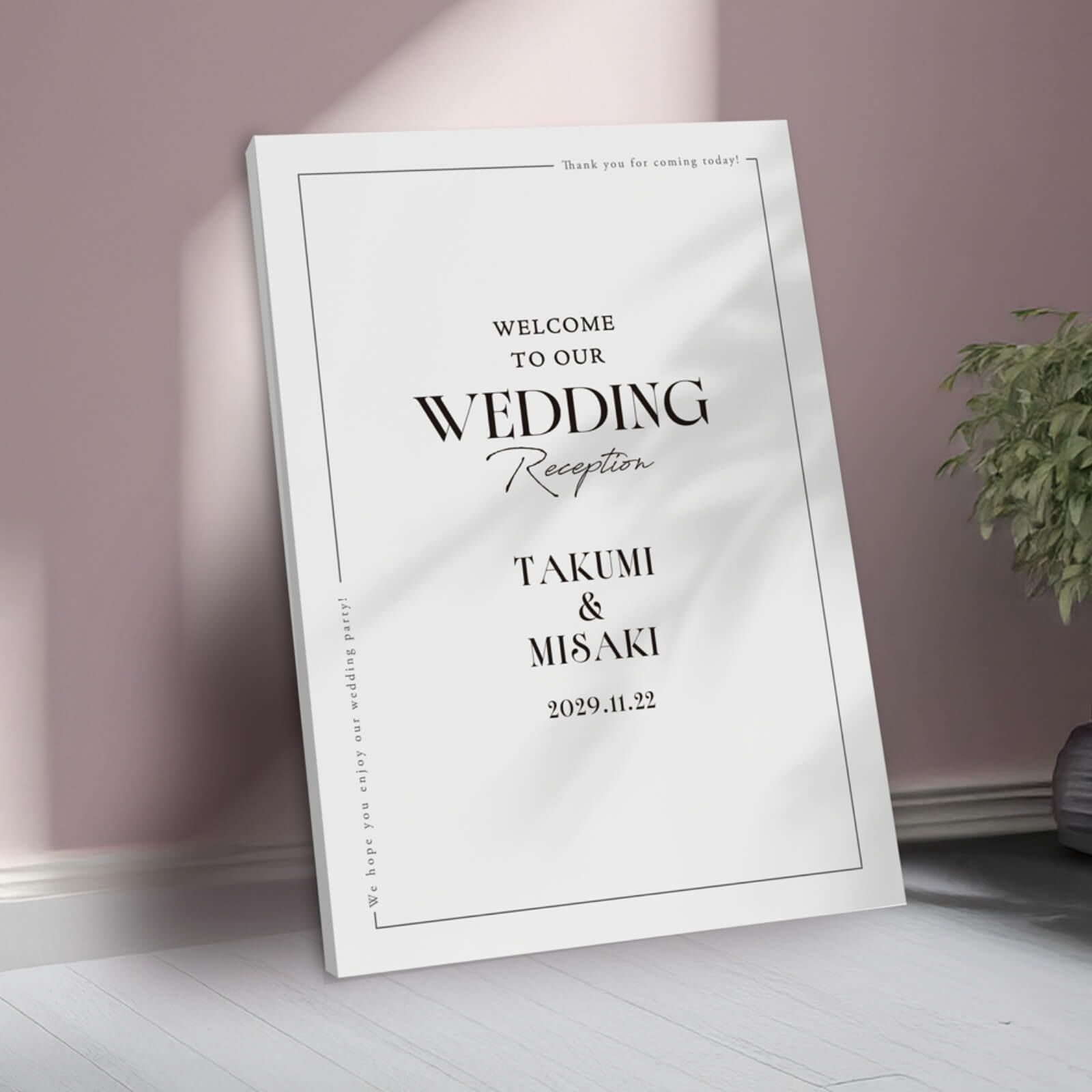 結婚式後はお部屋に立てかけたり結婚式後も長く楽しめるパネルウェルカムボード